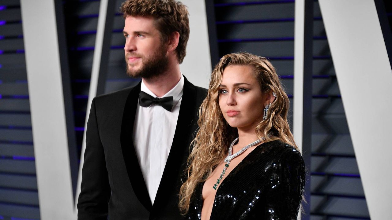 Liam Hemsworth and Miley Cyrus