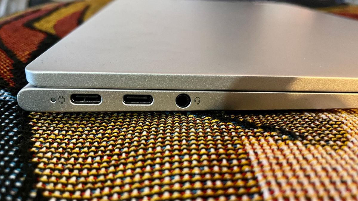 Lenovo IdeaPad Slim 7 Carbon