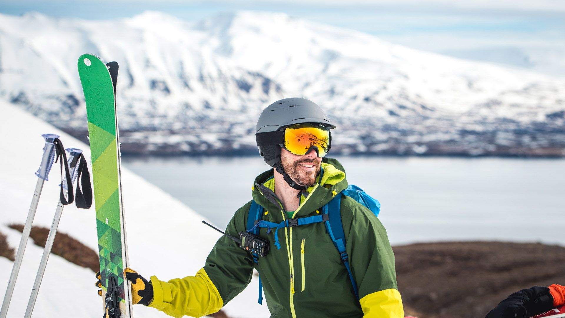 Shell vs insulated ski jacket which should you choose? Advnture