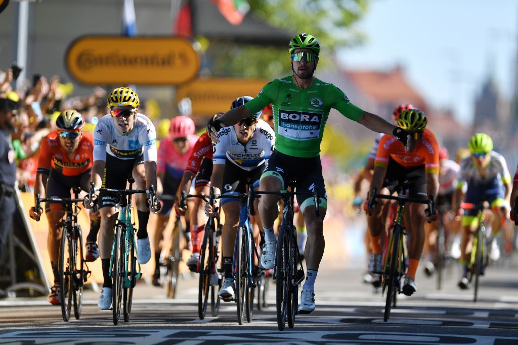 Peter Sagan (Bora-Hansgrohe) takes the win