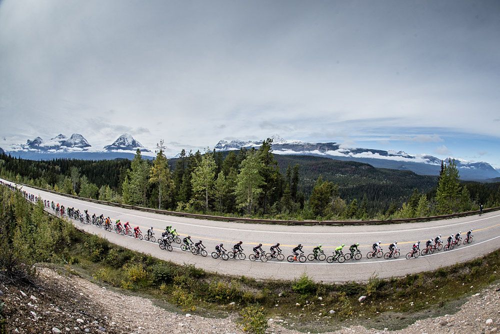 Lots of high mountain peaks lined todays route