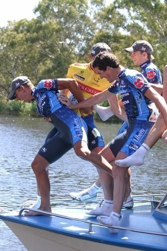 Allan Davis (Liberty Seguros) nearly went for a quick swim