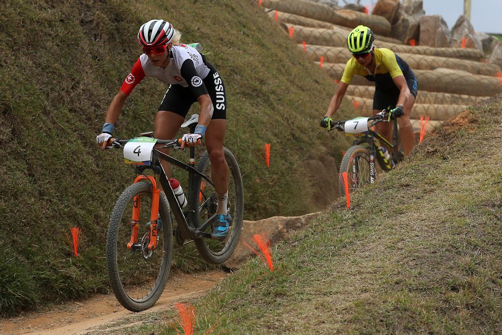 Jolands Neff leads jenny Rissveds early in the race.