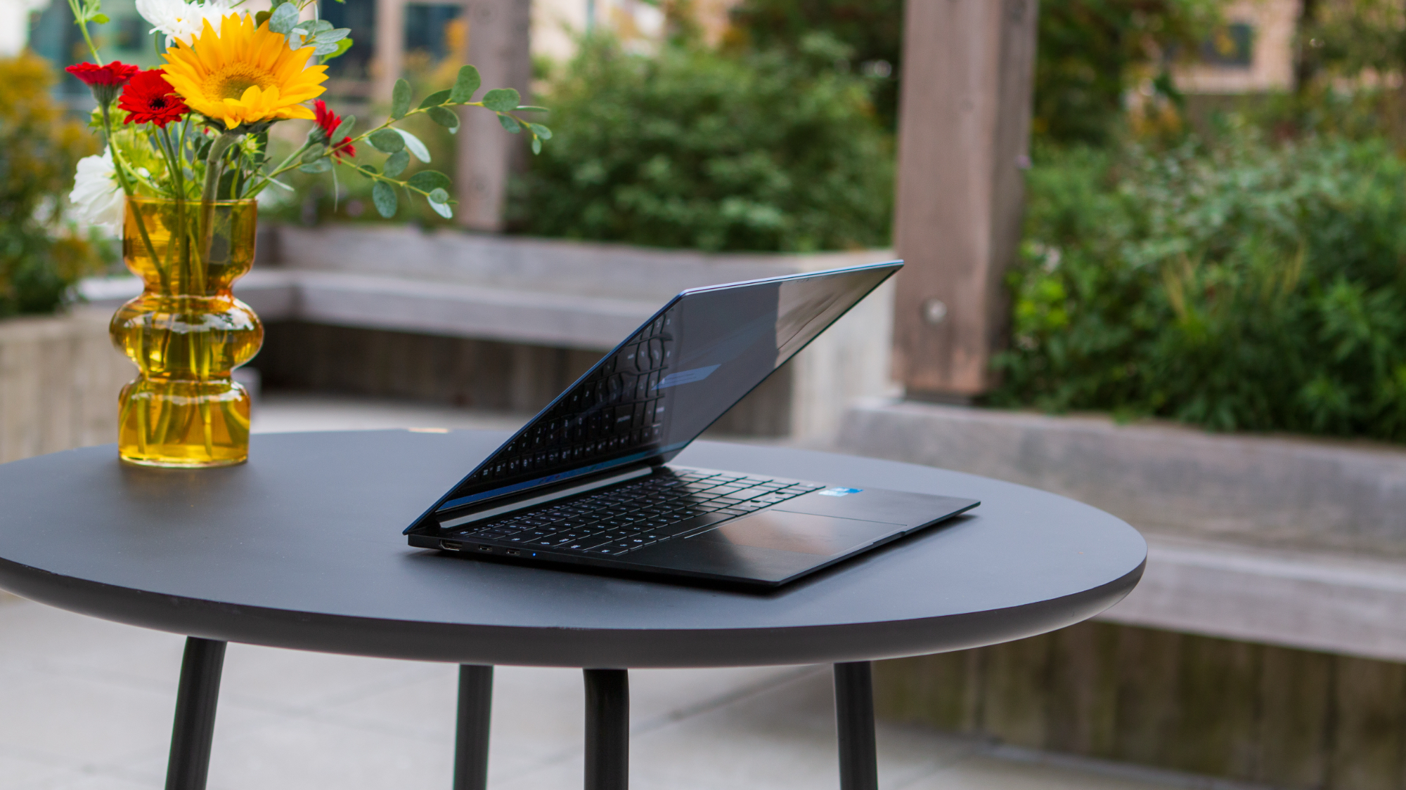 Samsung Galaxy Chromebook Plus hands-on