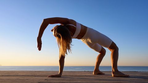 I tried this viral YouTube bodyweight workout trend for a week, and I'm