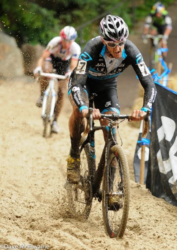 Ben Berden (Raleigh Clement) chasing Trebon