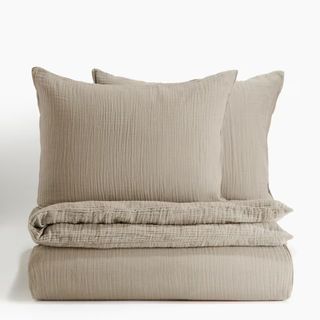 Muslin textured bedding in taupe