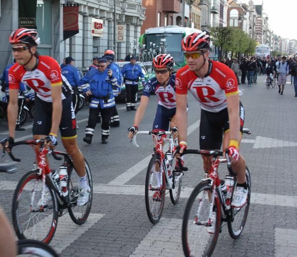 Ben King and RadioShack go to the start.