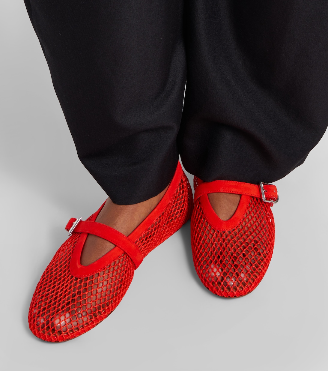 Leather-Trimmed Fishnet Ballet Flats in Red - Alaia