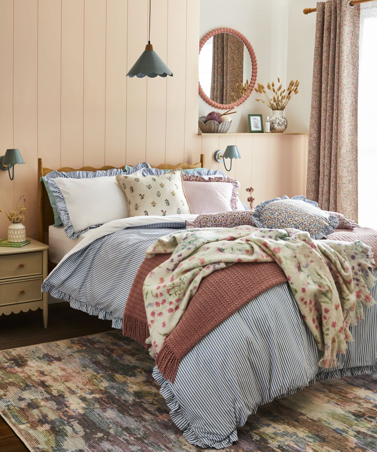 Cosy bedroom ideas that are perfect for lazy morning lie-ins | Homebuilding