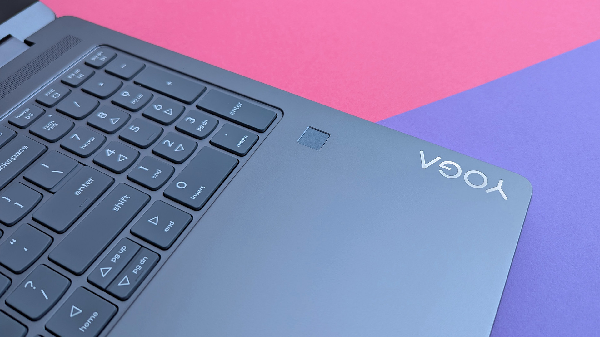Lenovo Yoga 7i 16 (Gen 10)