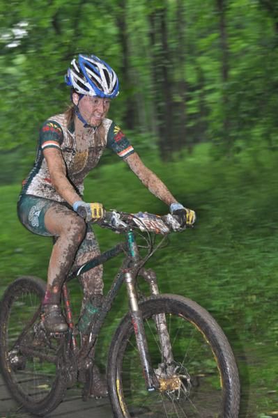 100km women's winner Amanda Mckay (Shamrock Cycles)