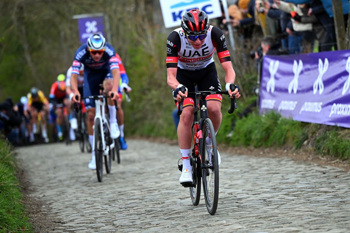 Ronde van Vlaanderen 2022 - Tour of Flanders - 106th Edition - Antwerp - Oudenaarde 272,5 km - 03/04/2022 - Koppenberg - Tadej Pogacar (SLO - UAE Team Emirates) - photo Vincent Kalut/PN/SprintCyclingAgency&Acirc;&copy;2022