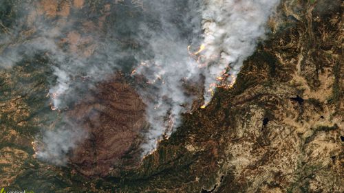 California's Caldor Fire seen from space in harrowing satellite images ...