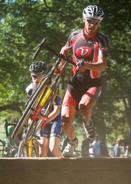 Bobby Lea (Van Dessel Factory Team) emerges from the dust.