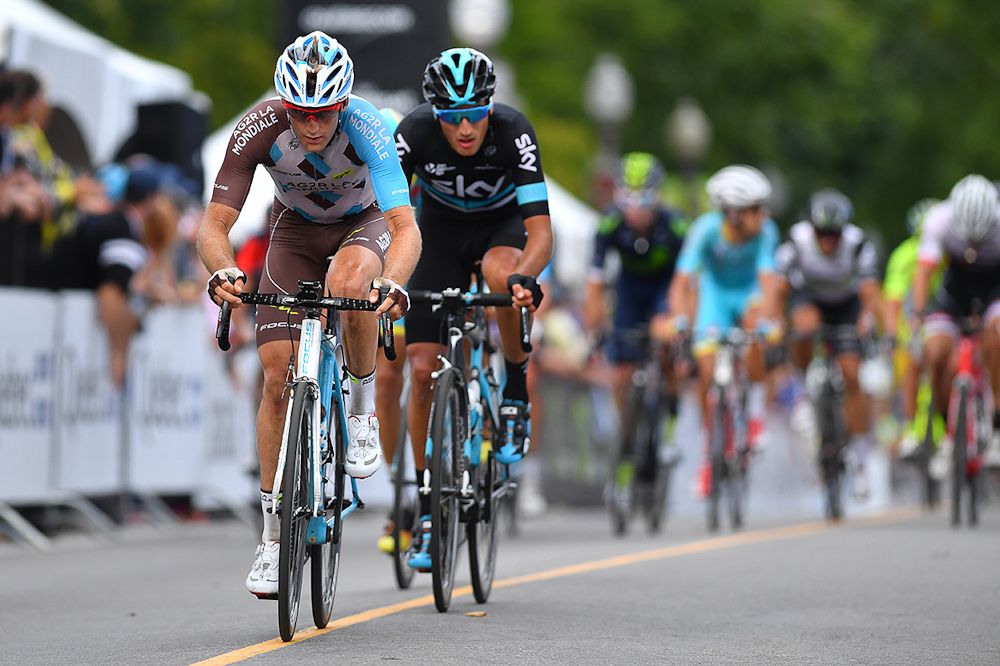 Hugo Houle attacks in Quebec