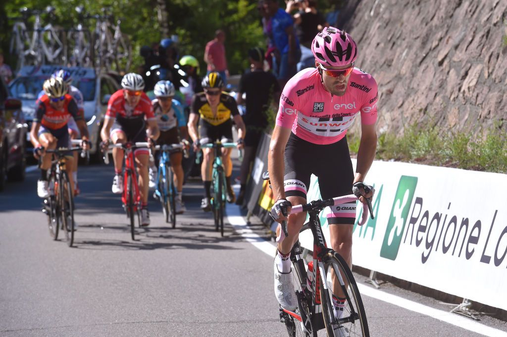 Race leader Tom Dumoulin proves who&rsquo;s boss on stage 18 of the 2017 Giro d&rsquo;Italia