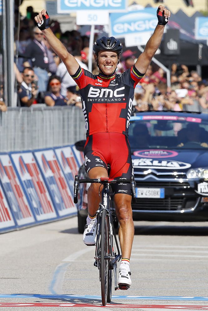 Philippe Gilbert wins stage 18 of the Giro d'Italia