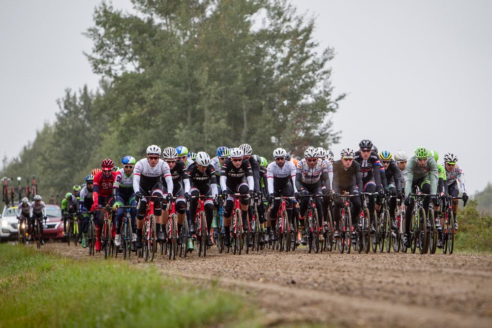 The peloton hits the gravel together