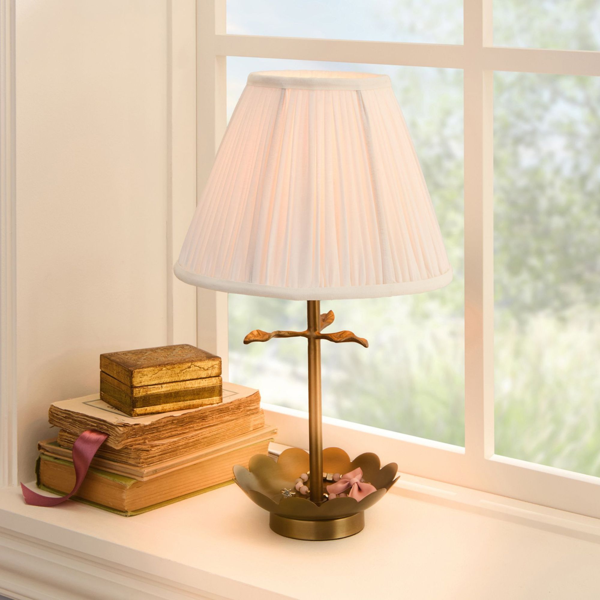 Childrens lamp with white shade and gold base