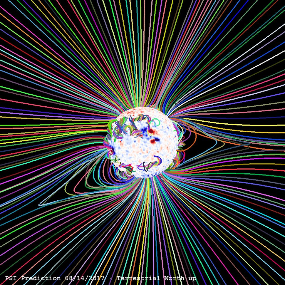 Gorgeous Images Of The Sun's Corona In Simulation | Live Science