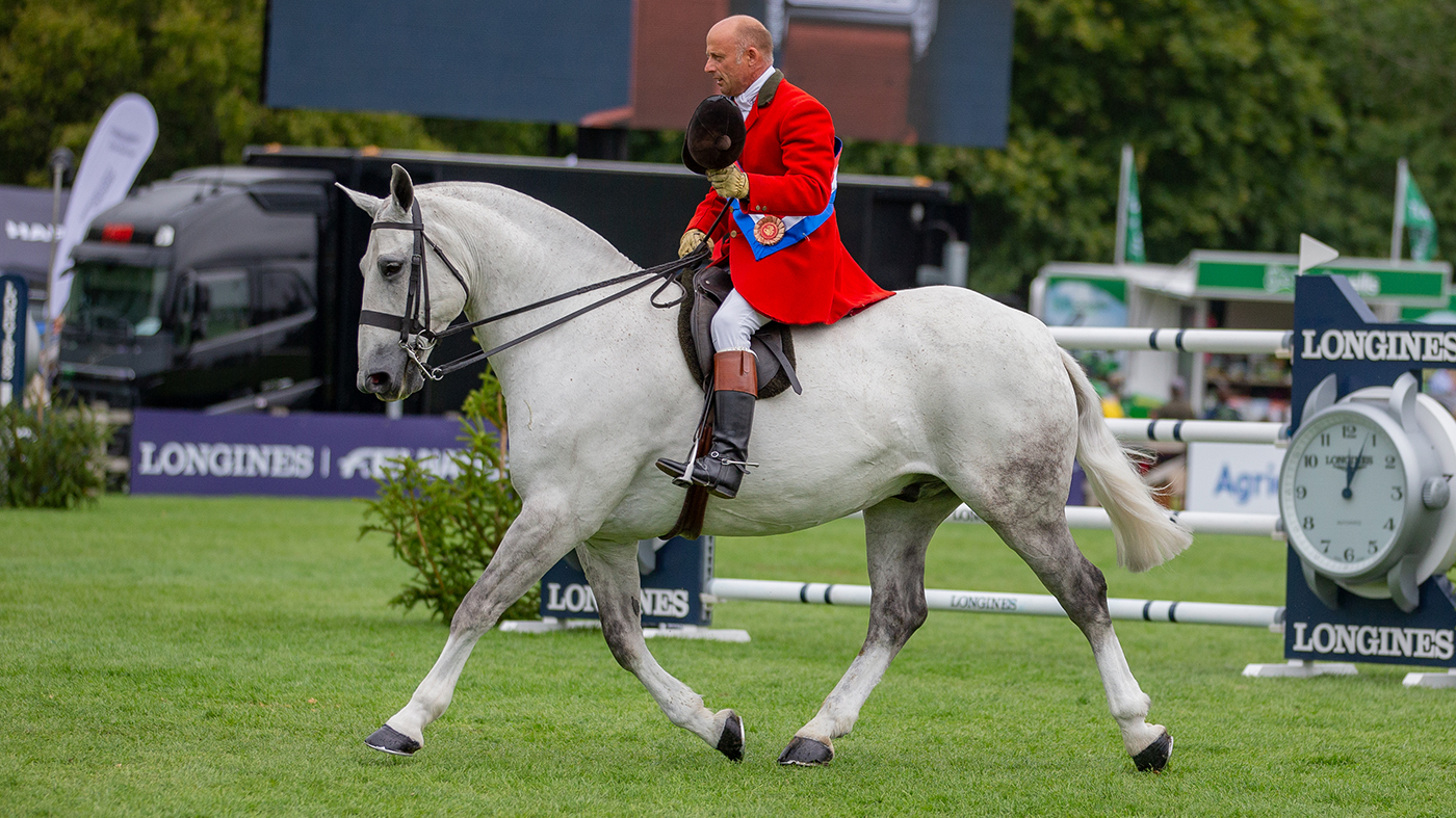 COPENHAGEN_BOOTS-AND-HOOVES.jpg