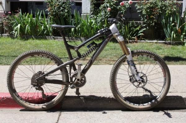 Mark Weir's Santa Cruz Nomad carbon, post Downieville downhill victory.