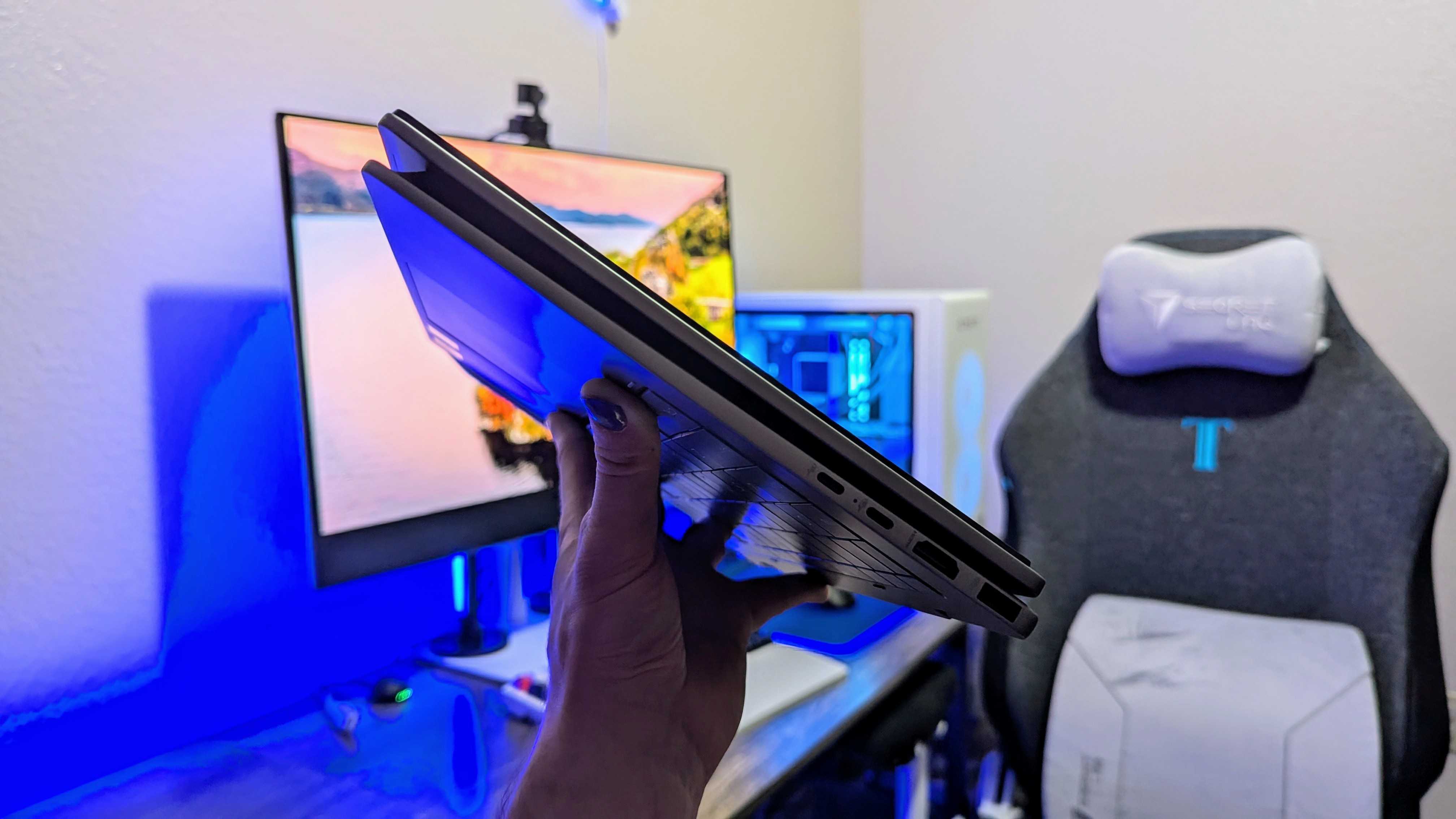 Image of the HP OmniBook X Flip 14 (2025) laptop.