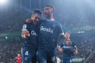 Taty Castellanos of Girona FC celebrates scoring his side's 2nd goal with his team mates during the LaLiga Santander match between Elche CF and Girona FC at Estadio Manuel Martinez Valero on November 08, 2022 in Elche, Spain.