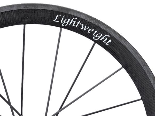 The carbon clincher rim is a versatile 48mm deep.