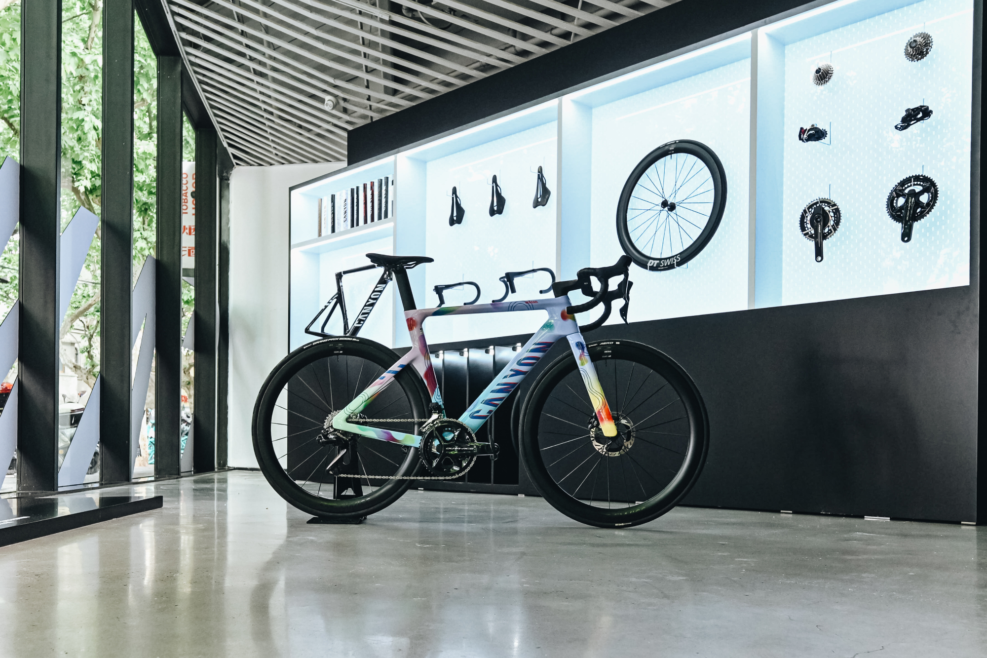 MyCanyon Aeroad CFR road bike