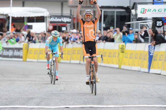 Samuel Sanchez (Euskaltel-Euskadi) was too quick for Jakob Fuglsang (Astana) in Superd&eacute;voluy.