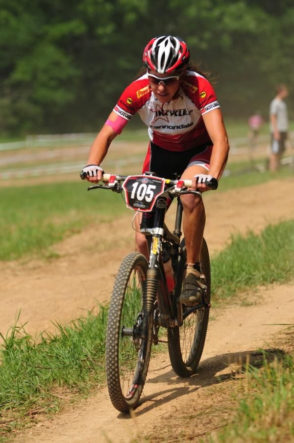 Krista Park (Incycle/Cannondale) hammers toward third place.