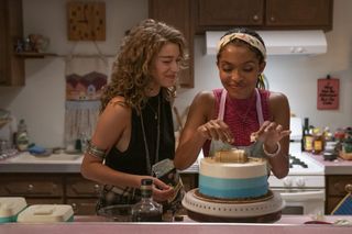 Sitting In Bars With Cake is a Prime Video movie starring Yara Shahidi and Odessa A’zion as best friends Jane and Corinne..