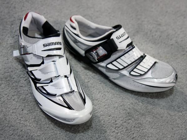 The Rovenica upper material on Shimano's SH-R315 road flagship (left) is much softer than the outgoing model. The second-tier SH-R240 uses more traditional heat-moldable materials but is available in a wide last.