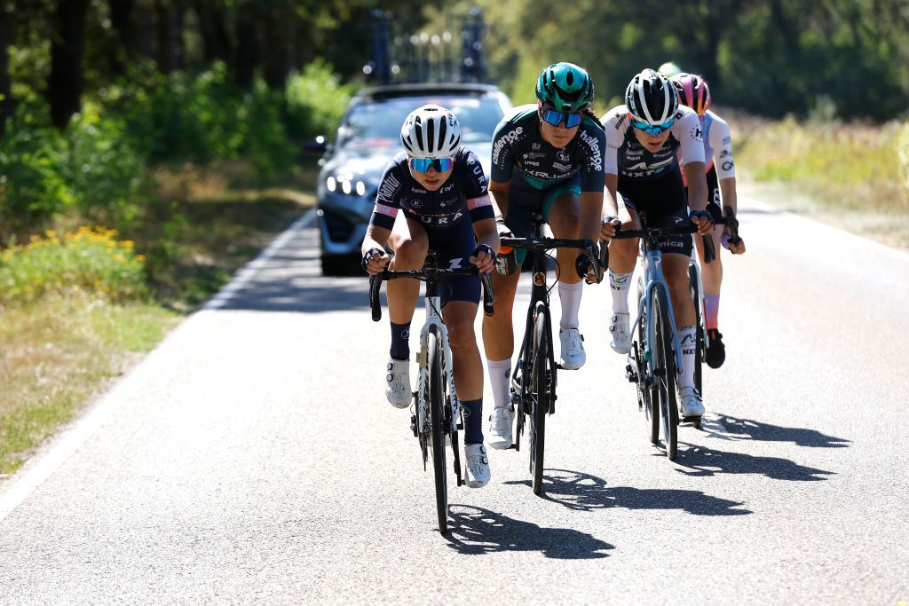 GENNEP NETHERLANDS SEPTEMBER 01 LR Justine Ghekiere of Belgium and Team PlanturPura and Daniek Hengeveld of Netherlands and Team Gt Krush Tunap Pro Cycling compete in the breakaway during the 25th Simac Ladies Tour 2022 Stage 3 a 1391km stage from Gennep to Gennep SLT2022 UCIWWT on September 01 2022 in Gennep Netherlands Photo by Bas CzerwinskiGetty Images