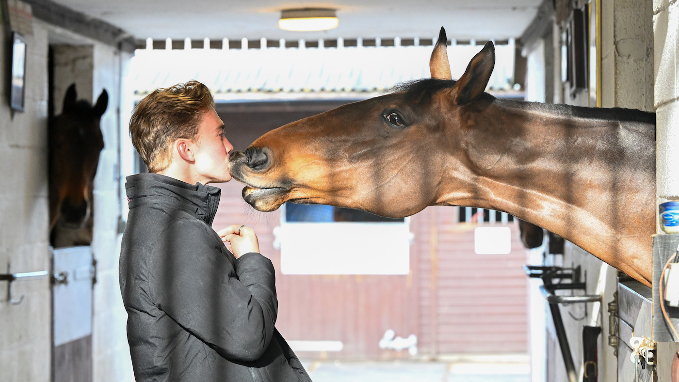 Olli Fletcher with Hello William
