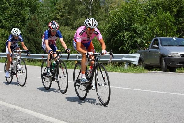 Marianne Vos (Netherlands) leads Mara Abbott (United States) and Chiara Bortolus (Team Valdarno).