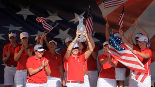 The 2009 US Solheim Cup Team celebrates