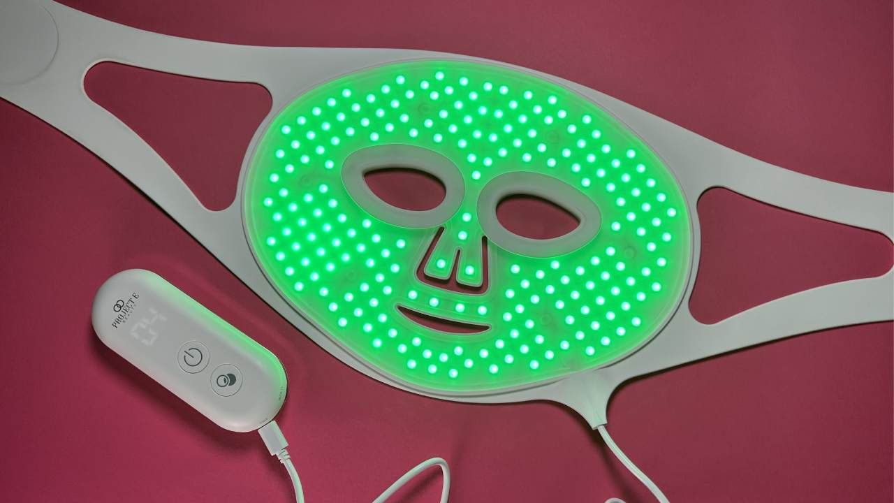 LumaLux Face Pro LED Light Therapy Mask