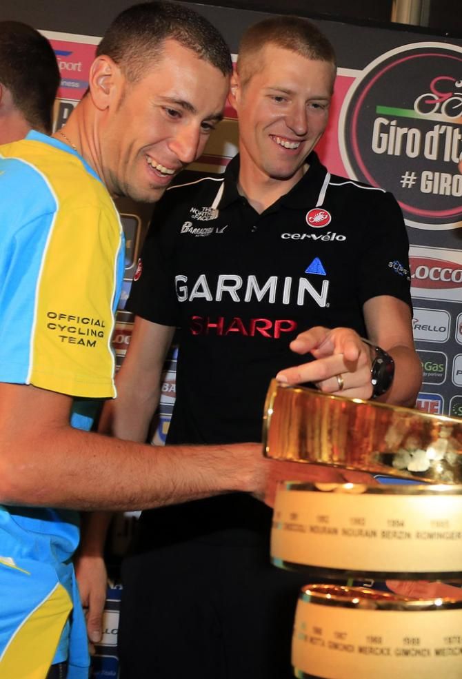 Vincenzo Nibali and Ryder Hesjedal check out the Giro winner's trophy