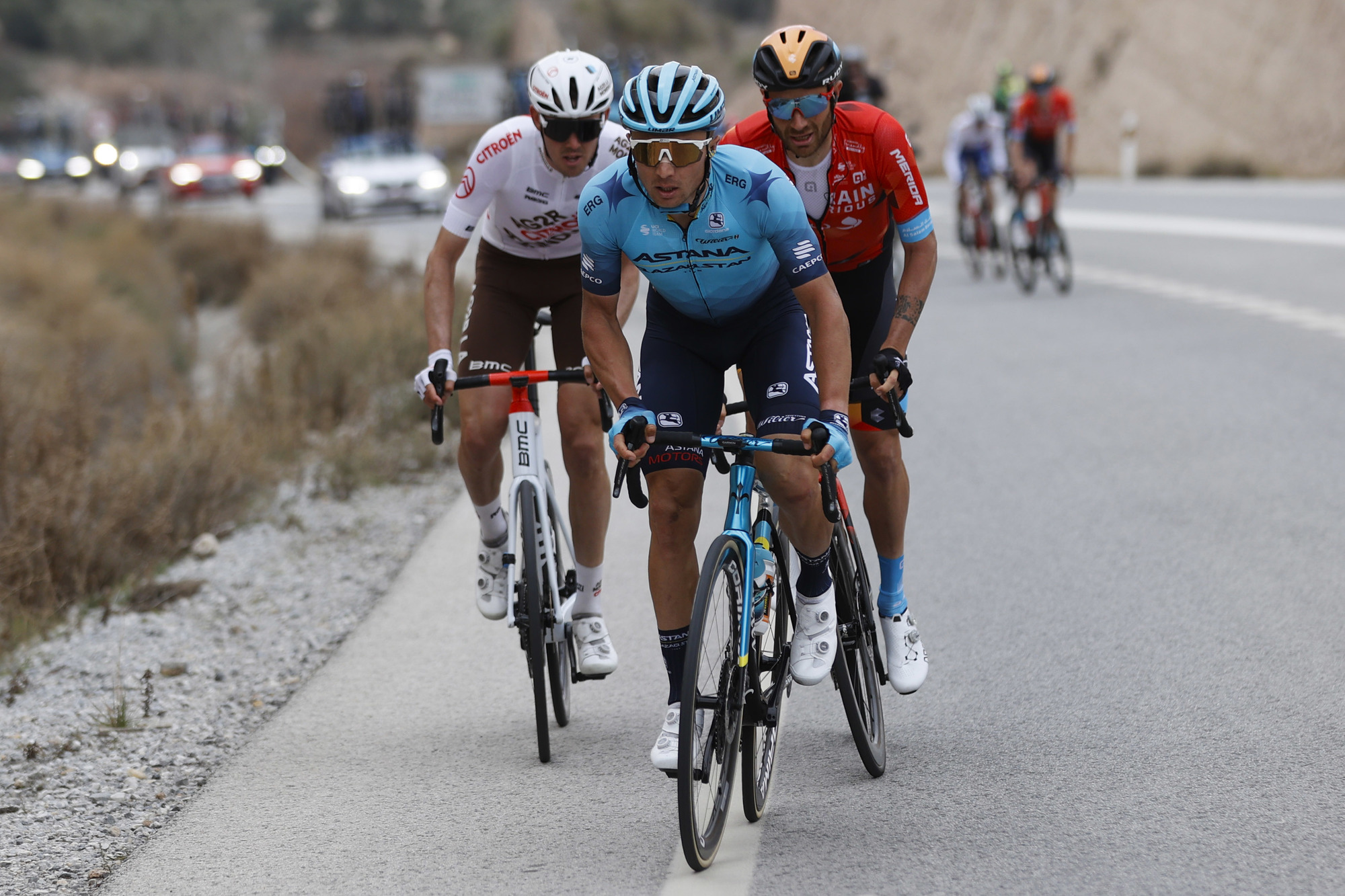 Vuelta a Andalucia - Ruta Del Sol 2022 - 68th Edition - 4th stage Cullar Vega - Baza 165,6 km - 19/02/2022 - Alexey Lutsenko (KAZ - Astana Qazaqstan Team) - Ben OâConnor (AUS - AG2R Citroen Team) - Damiano Caruso (ITA - Bahrain Victorious) - photo Luis Angel Gomez/SprintCyclingAgency©2022
