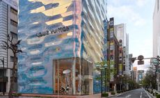 Louis Vuitton Ginza Namiki facade