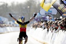 Wout Van Aert wins the 2022 Omloop Het Nieuwsblad