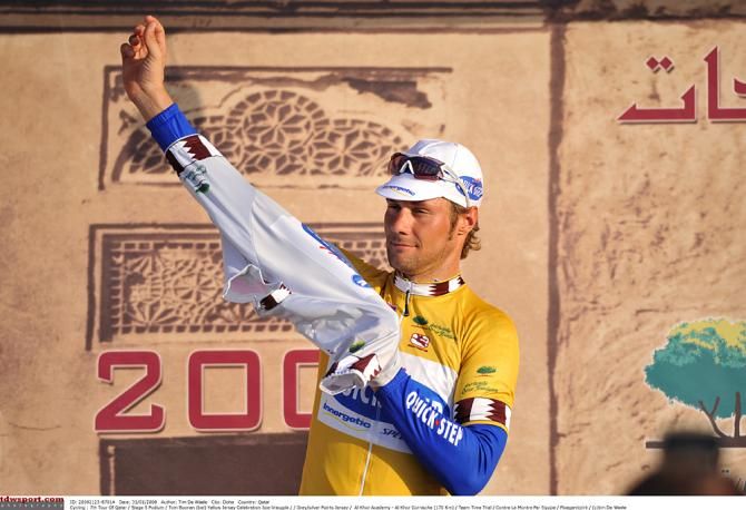 Tom Boonen puts the points jersey over his leader's jersey in the 2008 Tour of Qatar