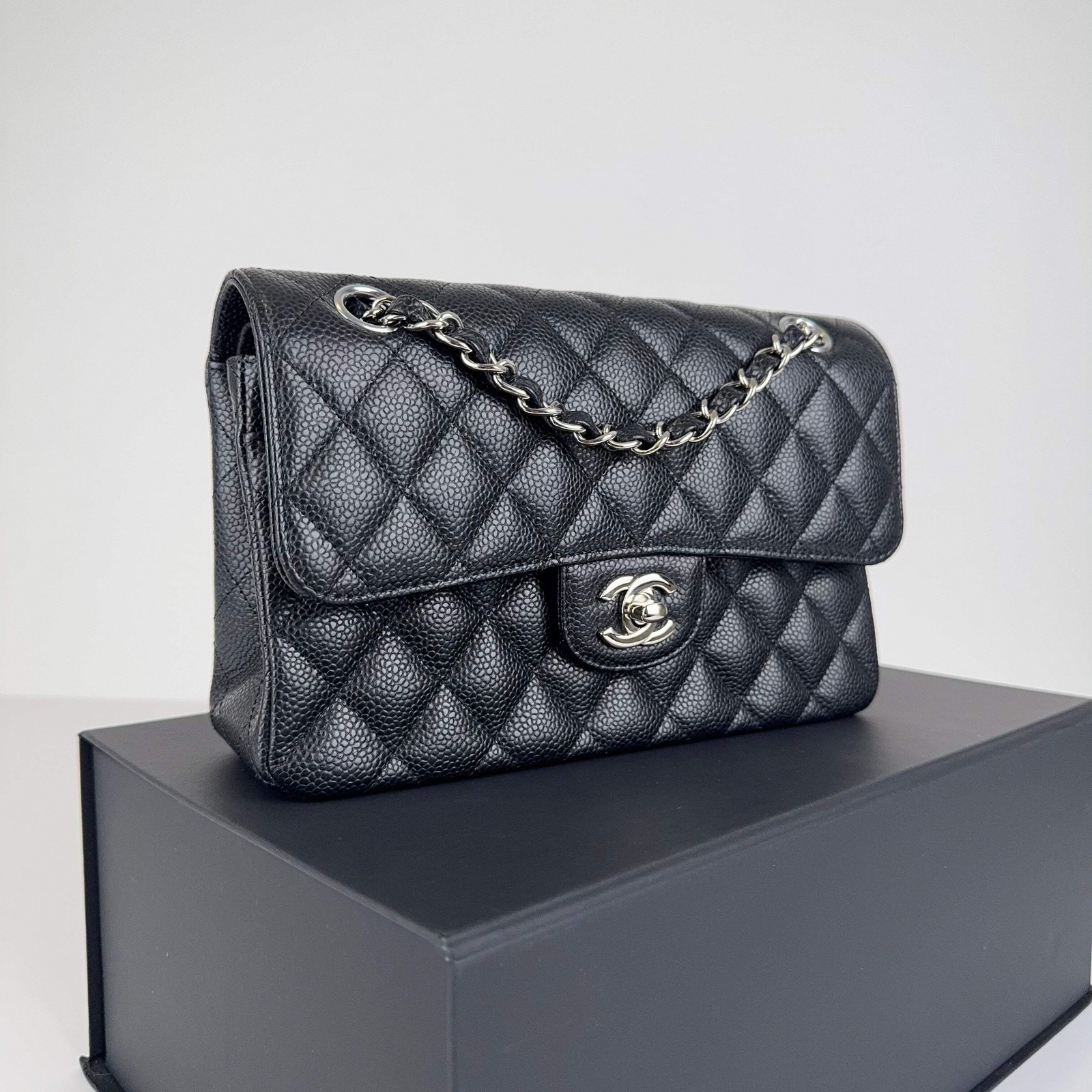 Pre Owned - Chanel Classic Flap Handbag Small Size Silver Hardware Calfskin Time