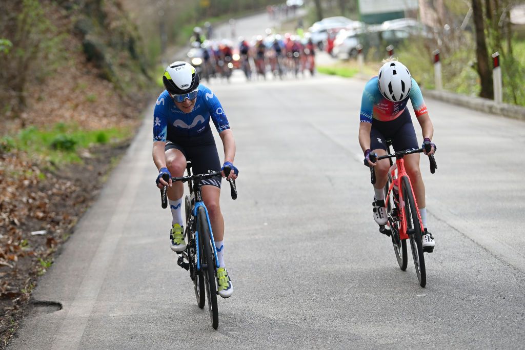 CITTIGLIO ITALY MARCH 17 LR Mareille Meijering of The Netherlands and Movistar Team and Neve Bradbury of New Zealand and Team CanyonSRAM Racing compete during the 25th Trofeo Alfredo BindaComune di Cittiglio 2024 Womens Elite a 1405km one day race from Maccagno con Pino e Veddasca to Cittiglio UCIWWT on March 17 2024 in Cittiglio Italy Photo by Dario BelingheriGetty Images