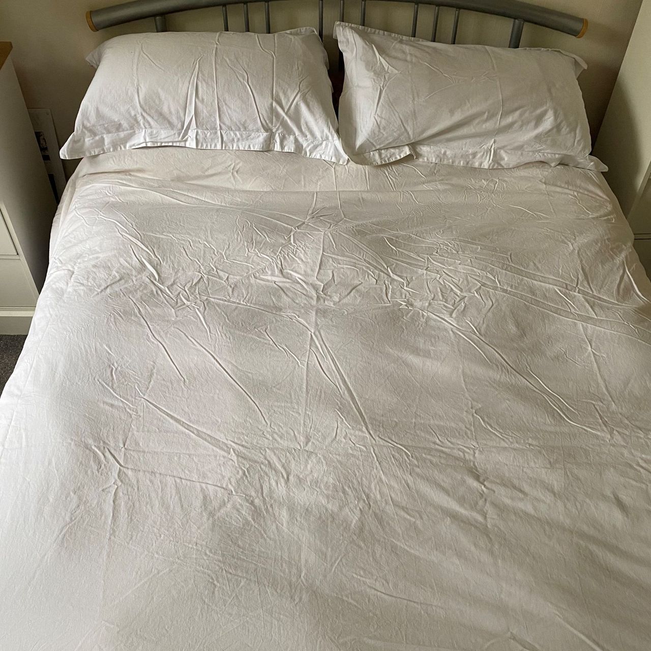 Lenor crease release spray on bedding