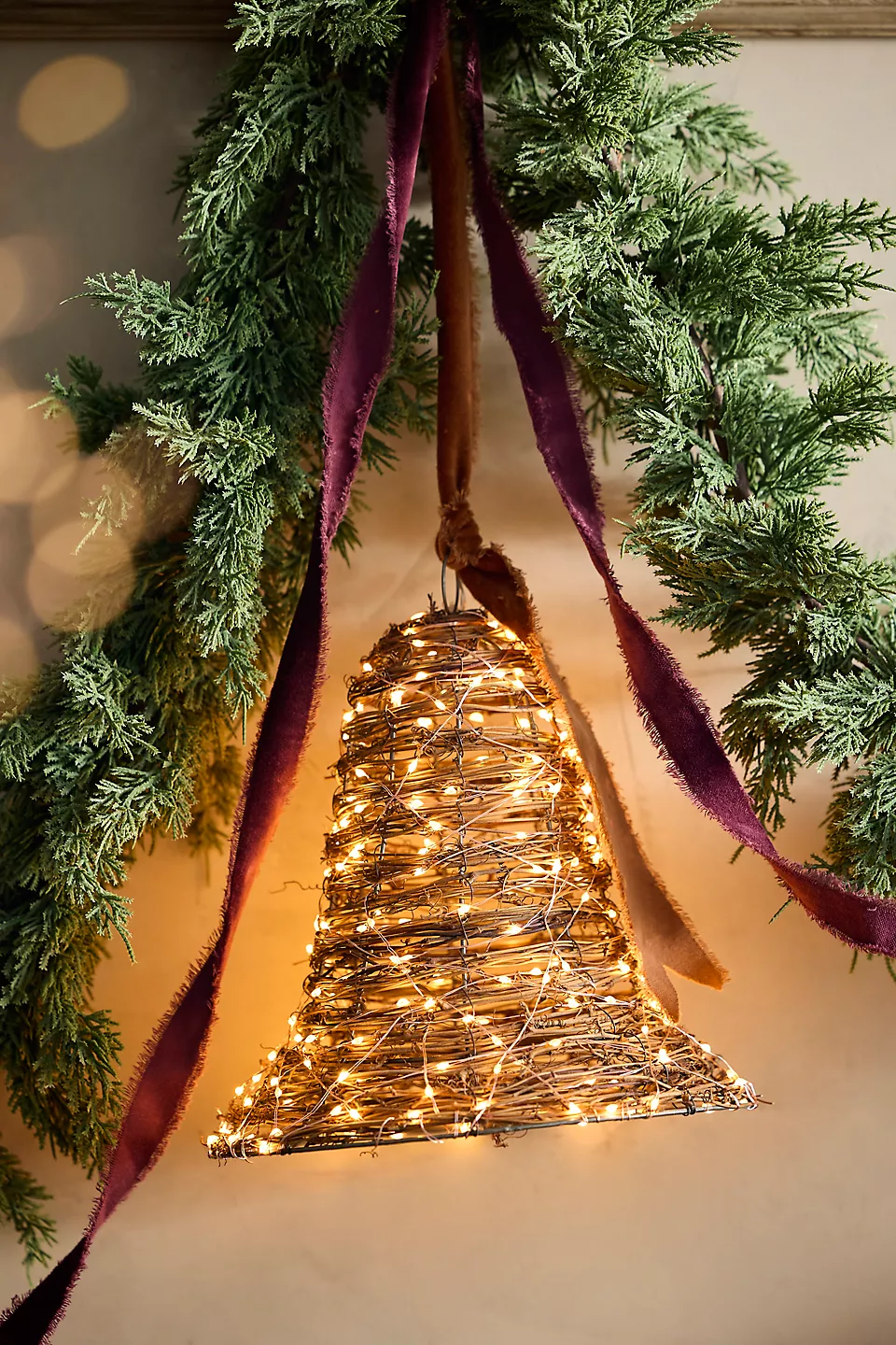 Terrain, Twinkling Illuminated Vine Bell