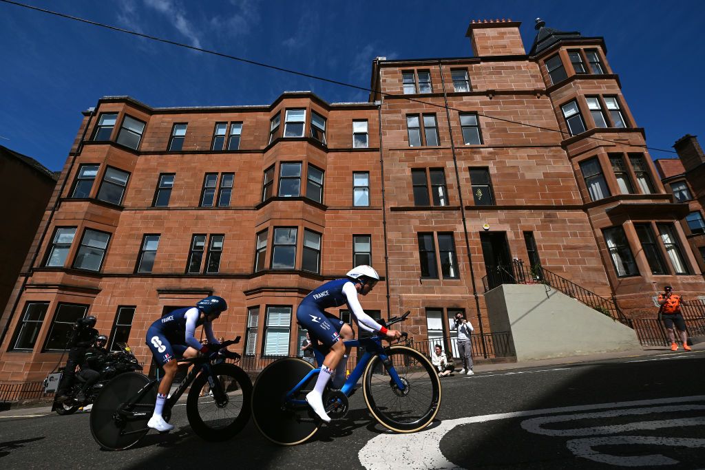 GLASGOW SCOTLAND AUGUST 08 Audrey Cordon Ragot Cedrine Kerbaol Juliette Labous and Team France sprint during the Team Time Trial Mixed Relay a 403km race from Glasgow to Glasgow at the 96th UCI Cycling World Championships Glasgow 2023 Day 6 UCIWT on August 08 2023 in Glasgow Scotland Photo by Dario BelingheriGetty Images